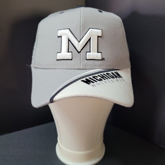 NWOT MICHIGAN WOLVERINES Baseball Hat/Cap. H060 - Picture 1 of 8